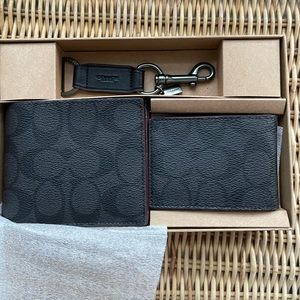 Coach Boxed wallet set